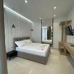 Xhefri 2 * Sarandë