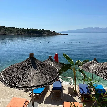 Xhefri 2 Hotel *