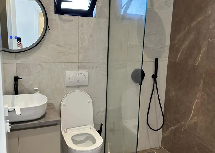 Xhefri 2 Hotel Saranda