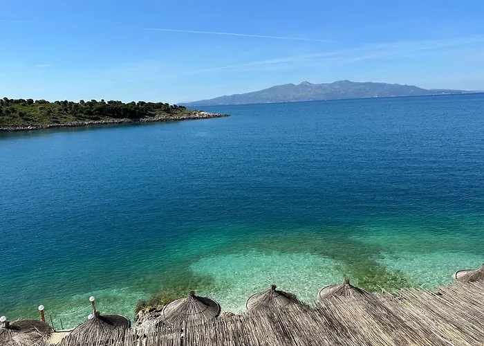 Отель Xhefri 2 *